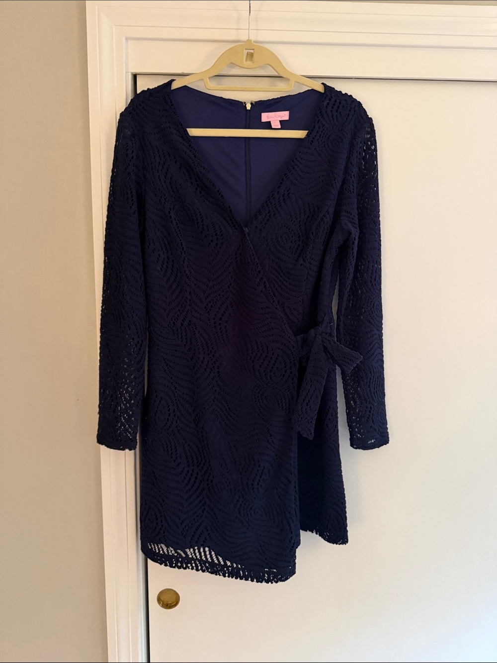 NWOT Lilly Pulitzer Tiki Wrap Romper Dress L True Navy Feather Bloom Lace